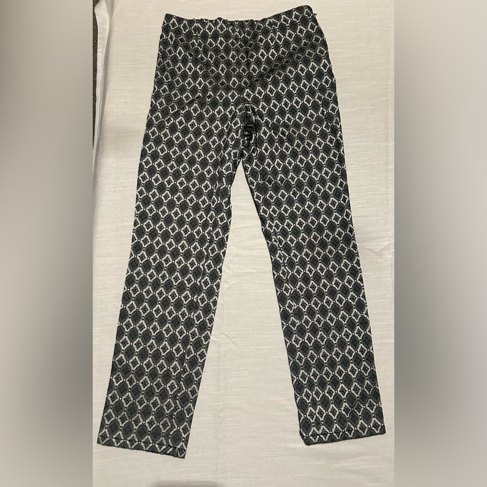 Worth New York -Women's Geometric Black and Silvery-gray funky pants. Size 8.